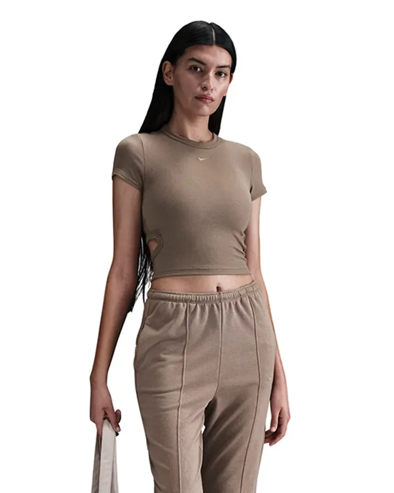 Camiseta Nike Chill Knit Feminina — imagem 1