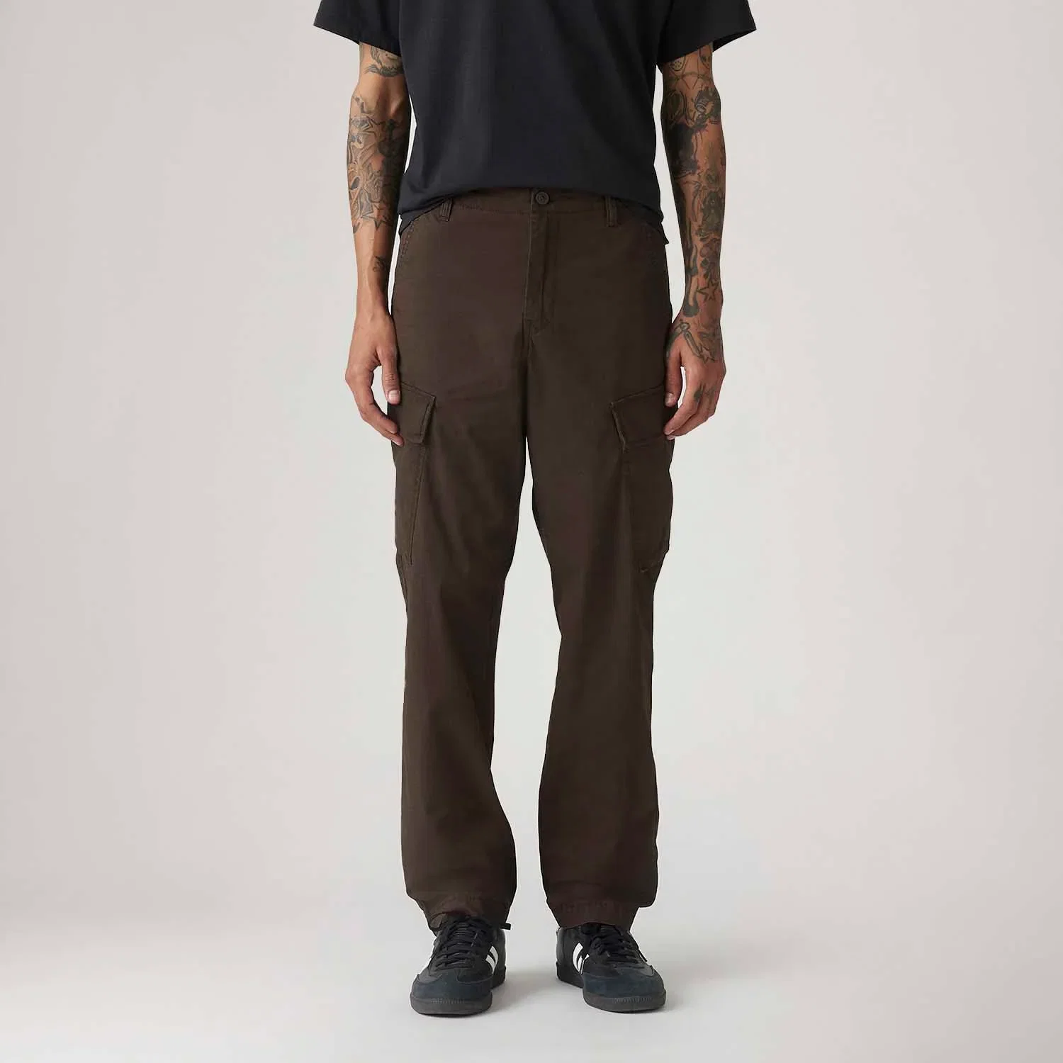 Calça Levi's® XX Chino Cargo Taper Marrom — imagem 1
