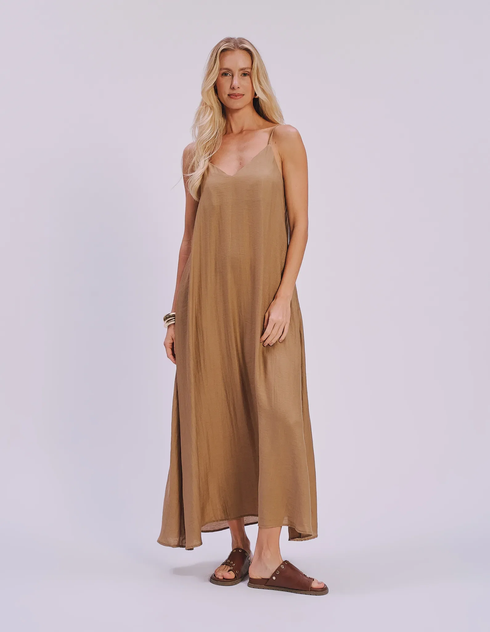 Vestido New Longo Alça Fina Acetinado - Caqui