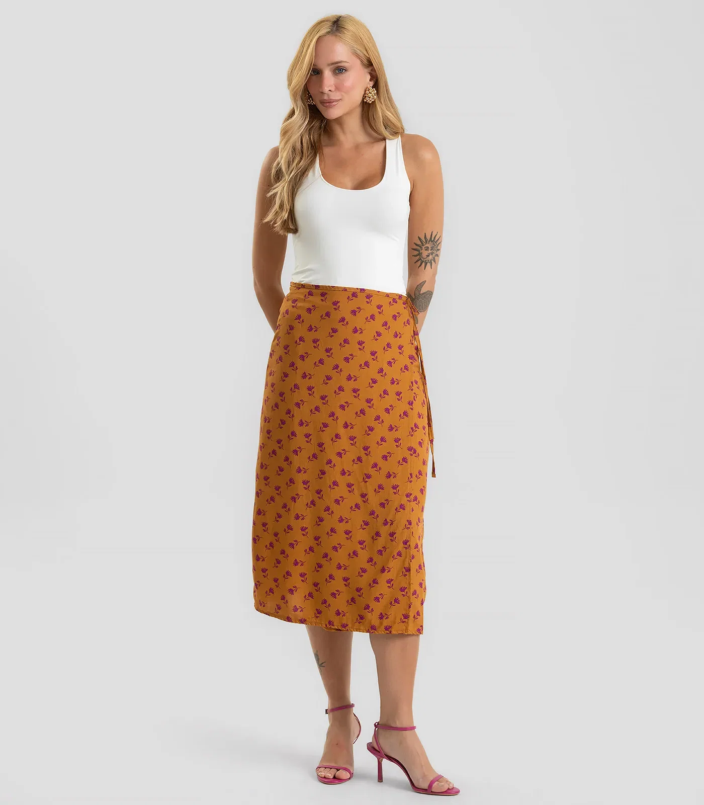 Saia Midi Transpassada Estampada Dianna Marrom