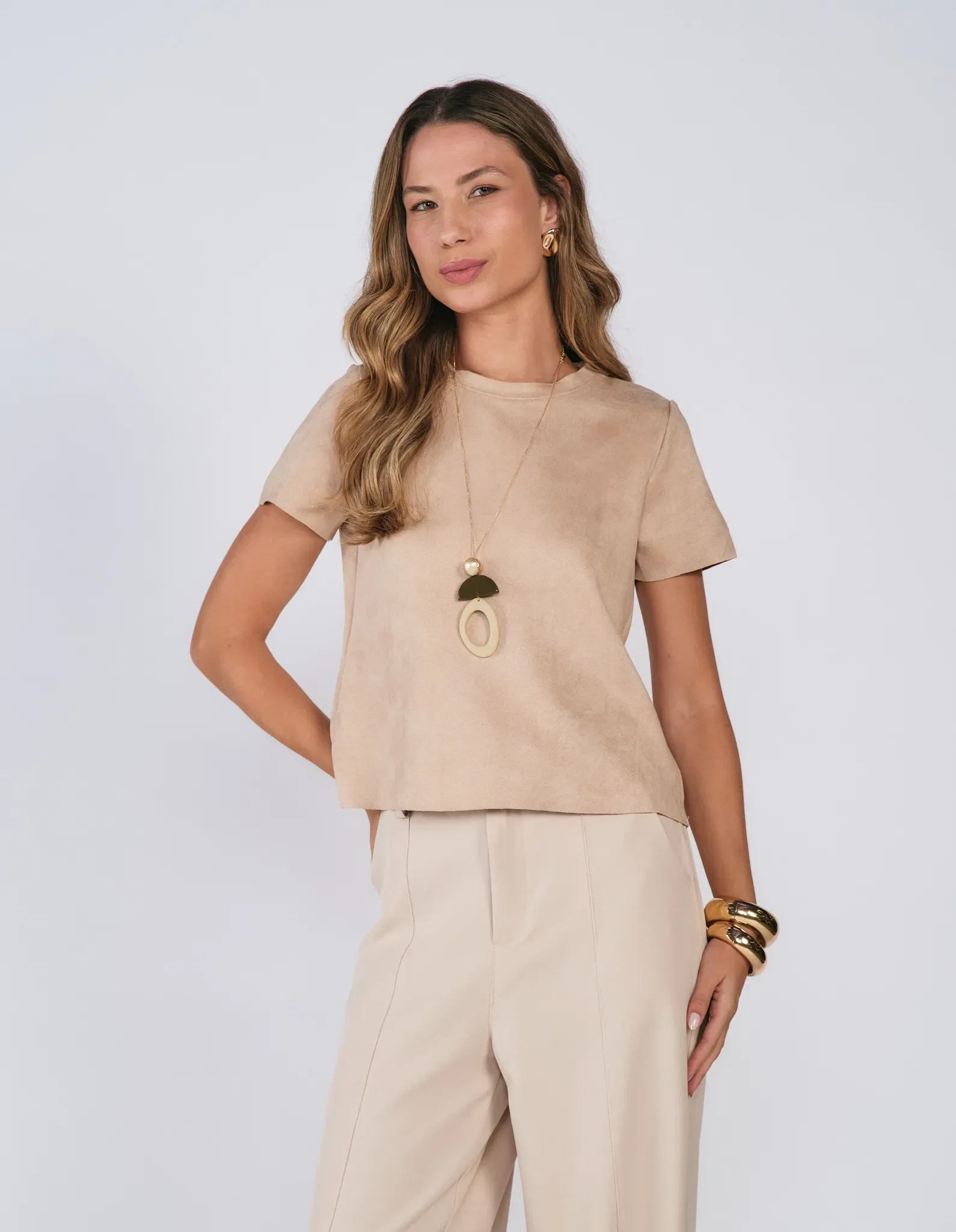 Blusa Manga Curta Suede - Bege