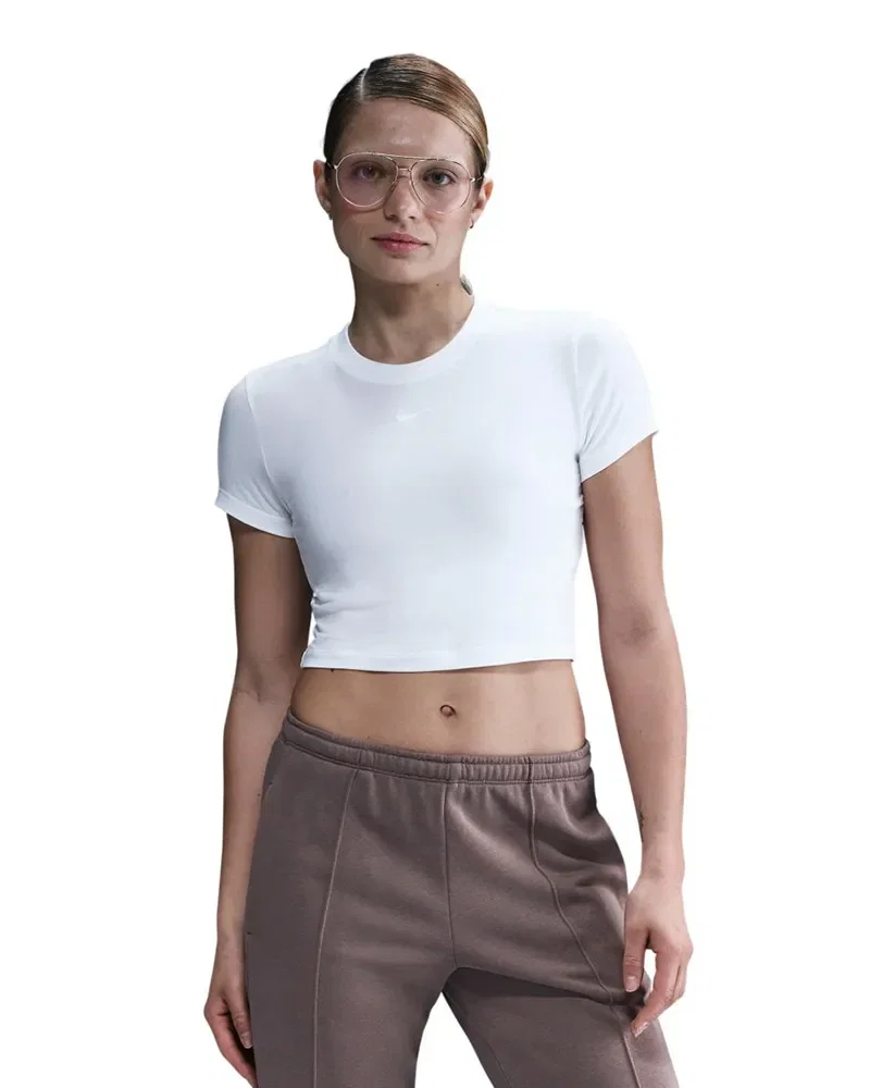 Camiseta Nike Sportswear Chill Knit Feminina