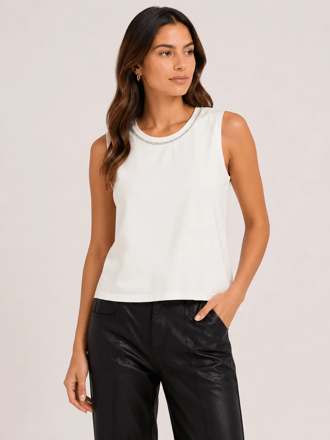 Blusa Sem Manga Detalhe Gola - Branco — imagem 1