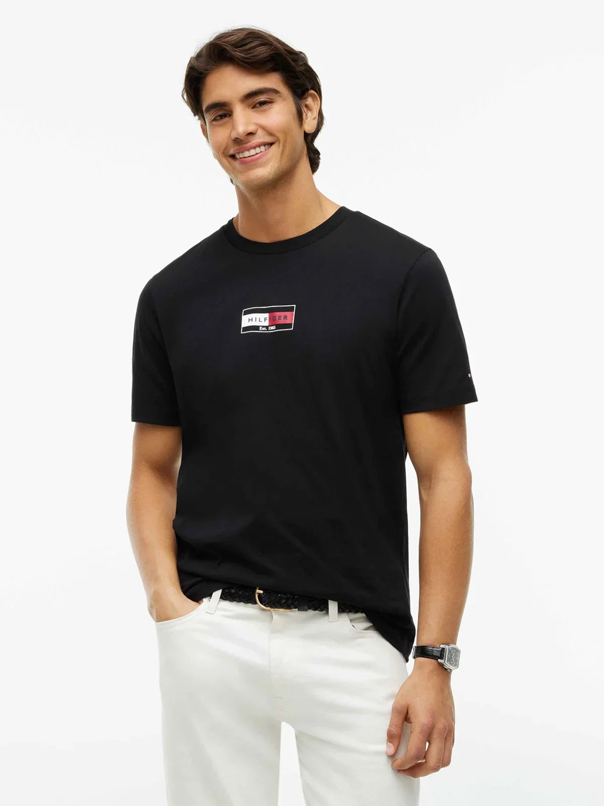 Camiseta Gola C e Logo de Bandeira — imagem 1