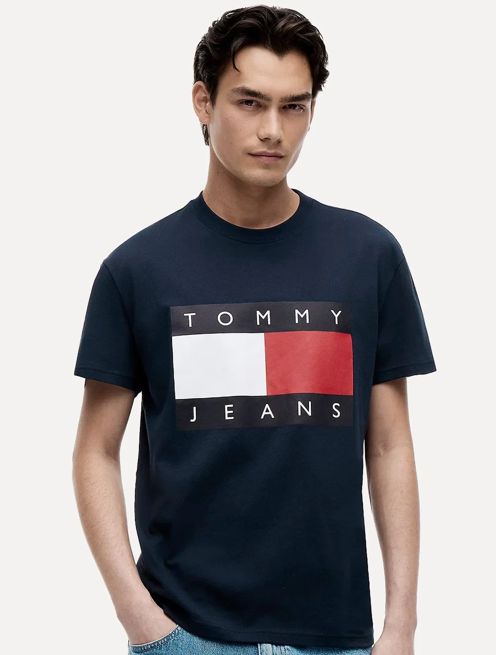 Camiseta Tommy Hilfiger Masculina Regular Big Flag Azul Marinho — imagem 1