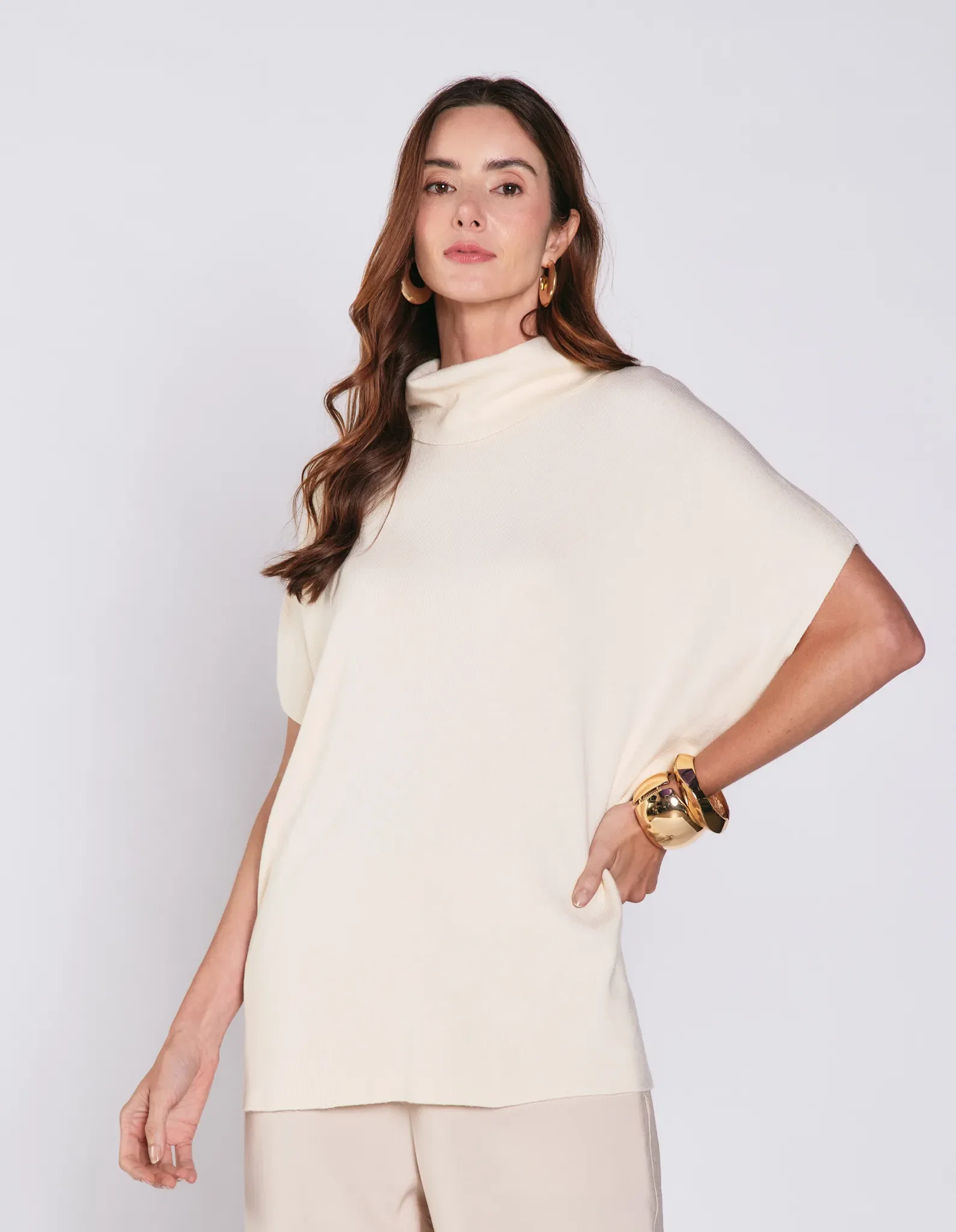 Blusa Ampla Tricot Gola Alta - Off White