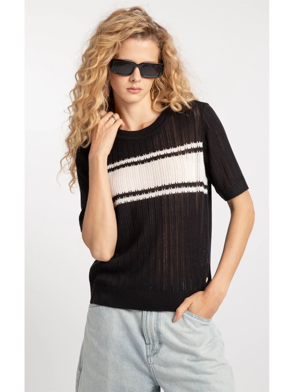 T-Shirt Basic Knit College Preto — imagem 1