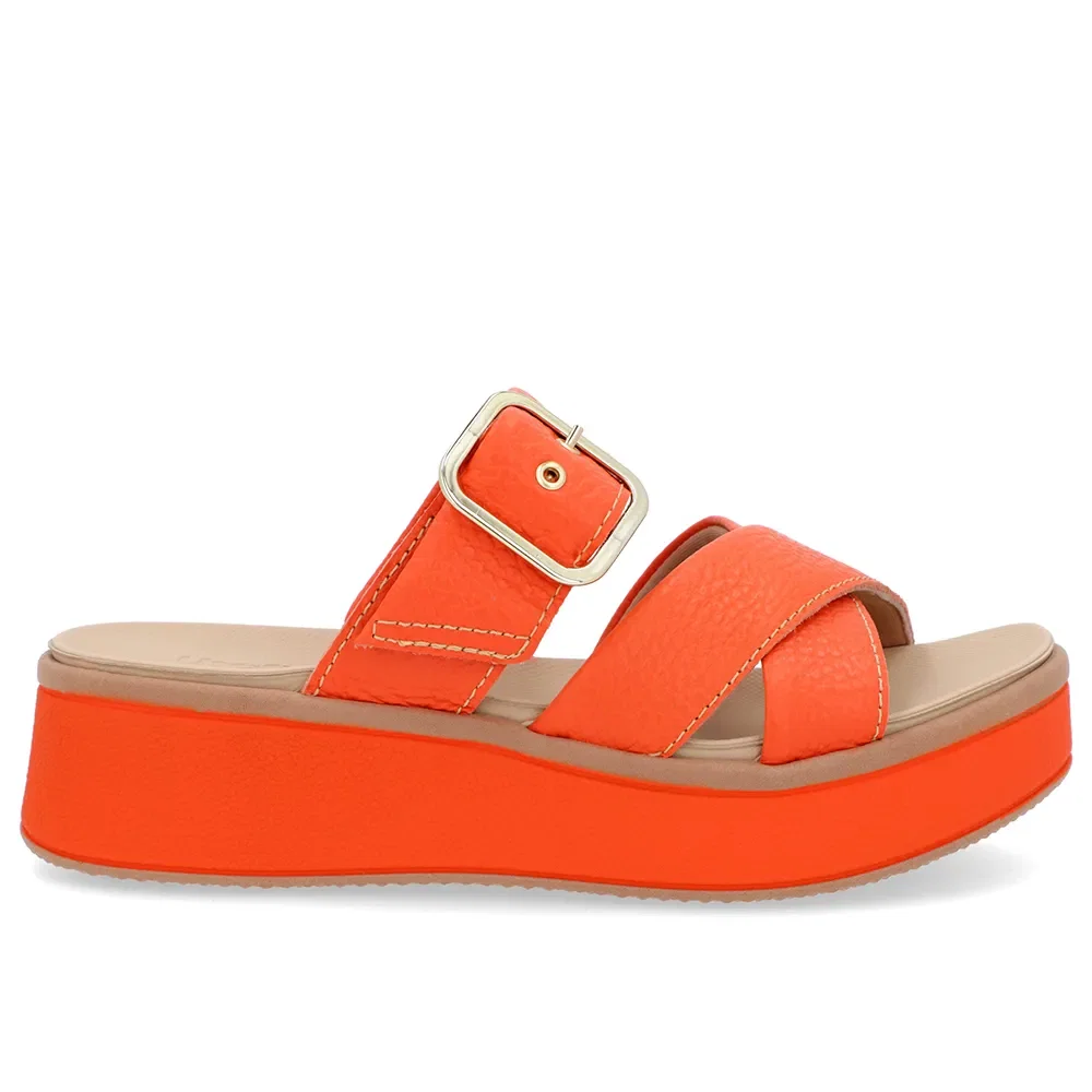 Tamanco Plataforma Couro Laranja Fivela