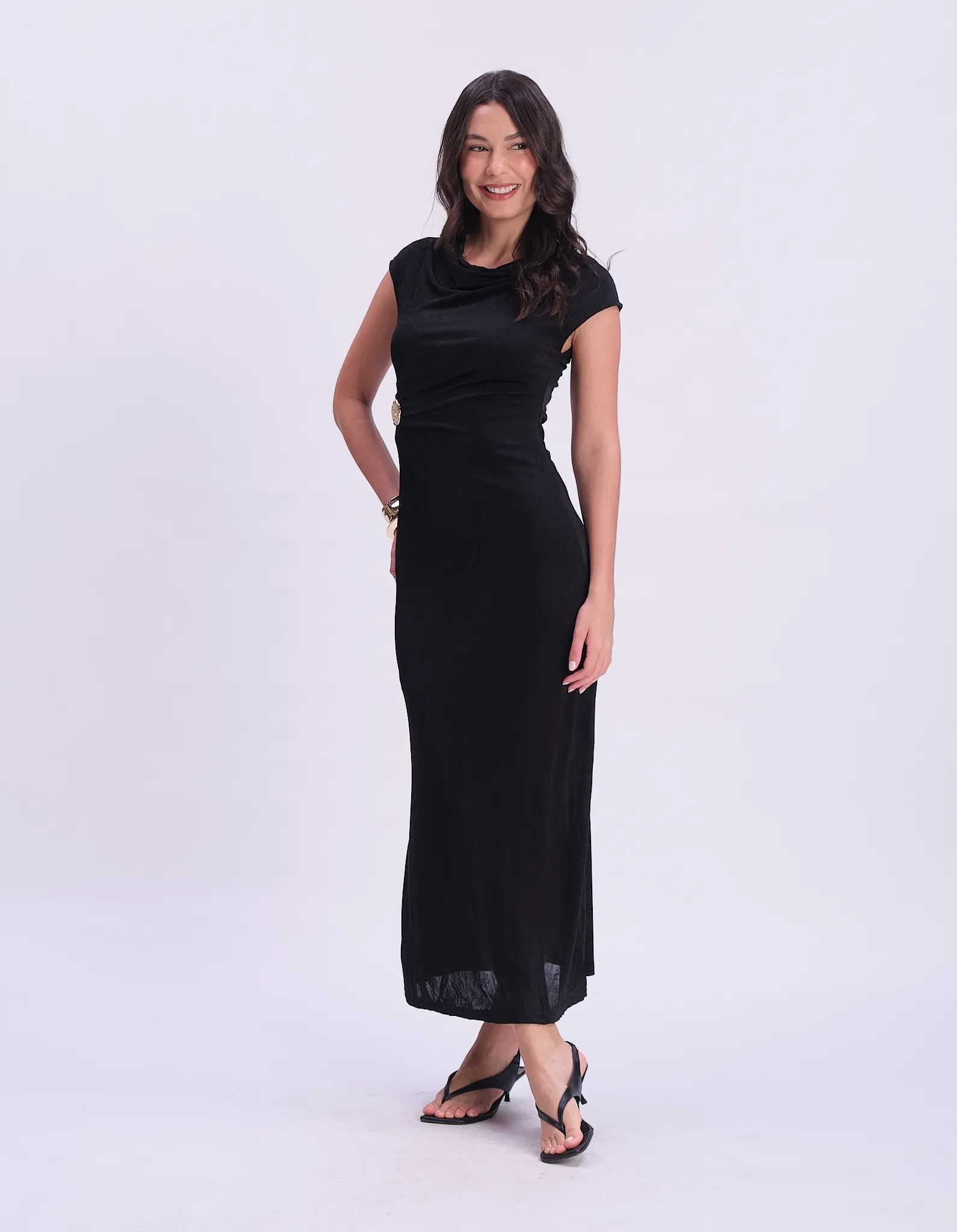 Vestido Longo Detalhe Lateral - Preto