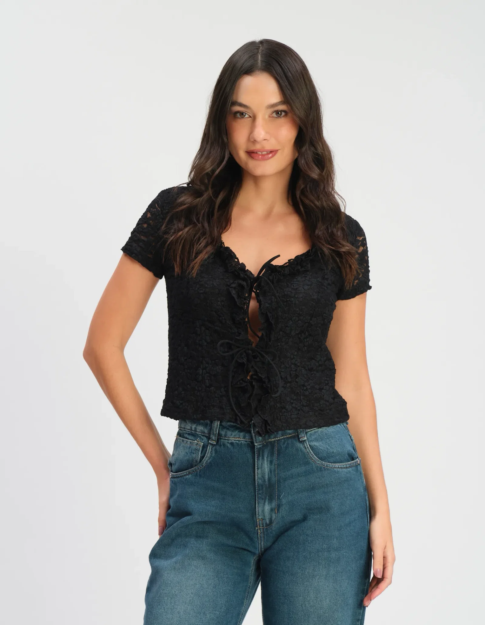 Blusa Decote v Detalhe Amarração - Preto — imagem 1
