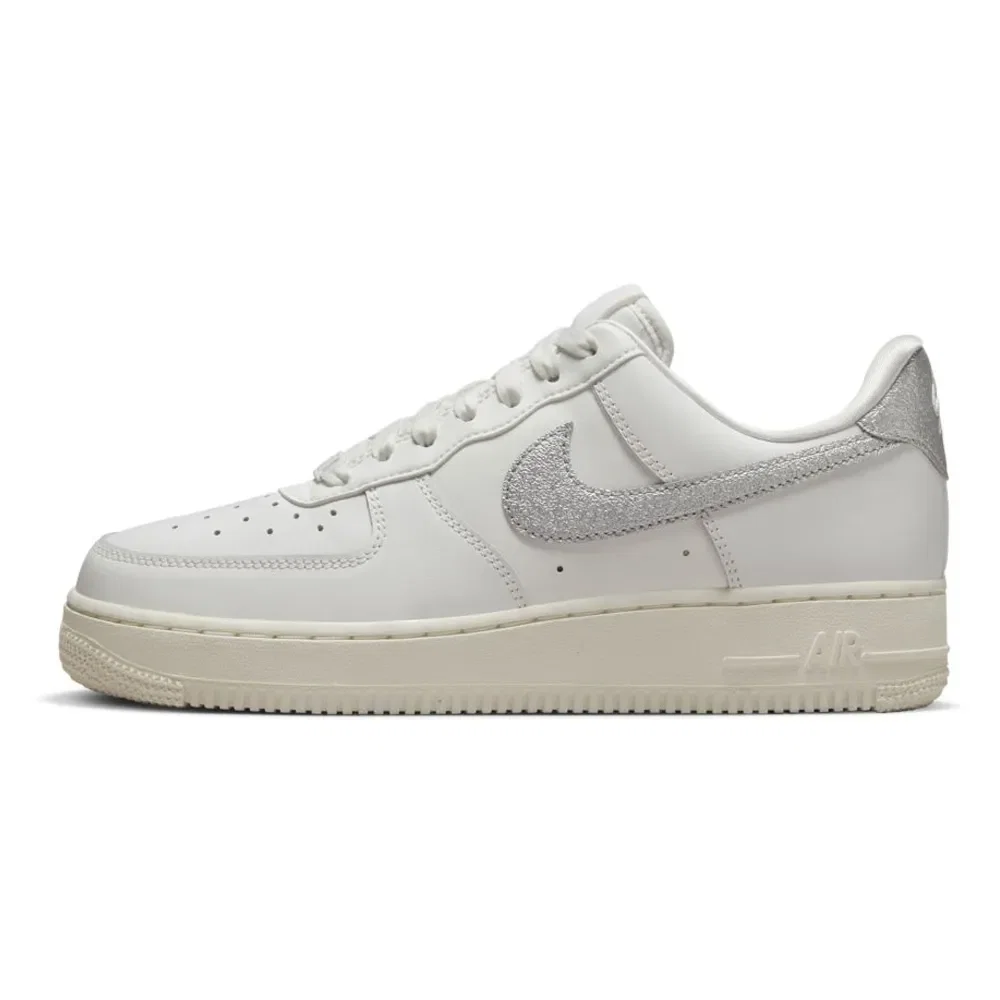 Tênis Nike Air Force 1 ´07 ESS Feminino — imagem 1