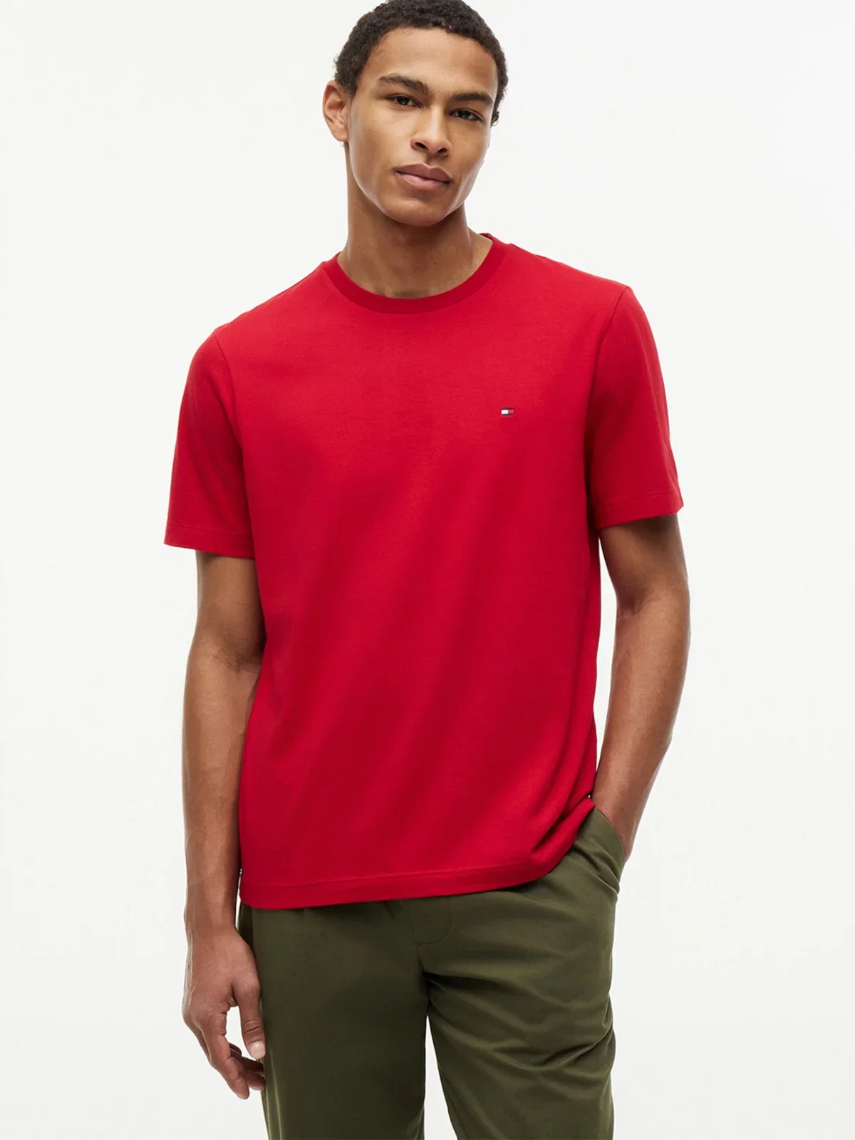 Camiseta de Gola C com Bordado de Bandeira — imagem 1