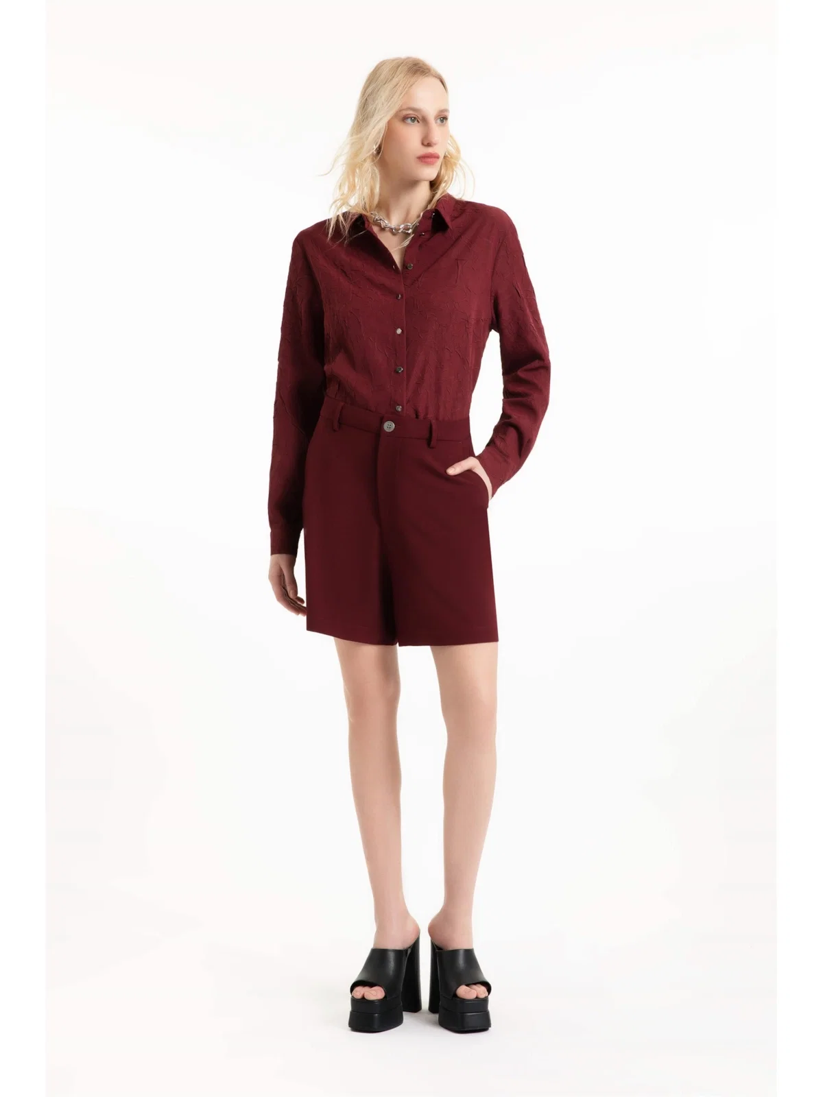 Short Crepe Way Skate Vinho — imagem 1