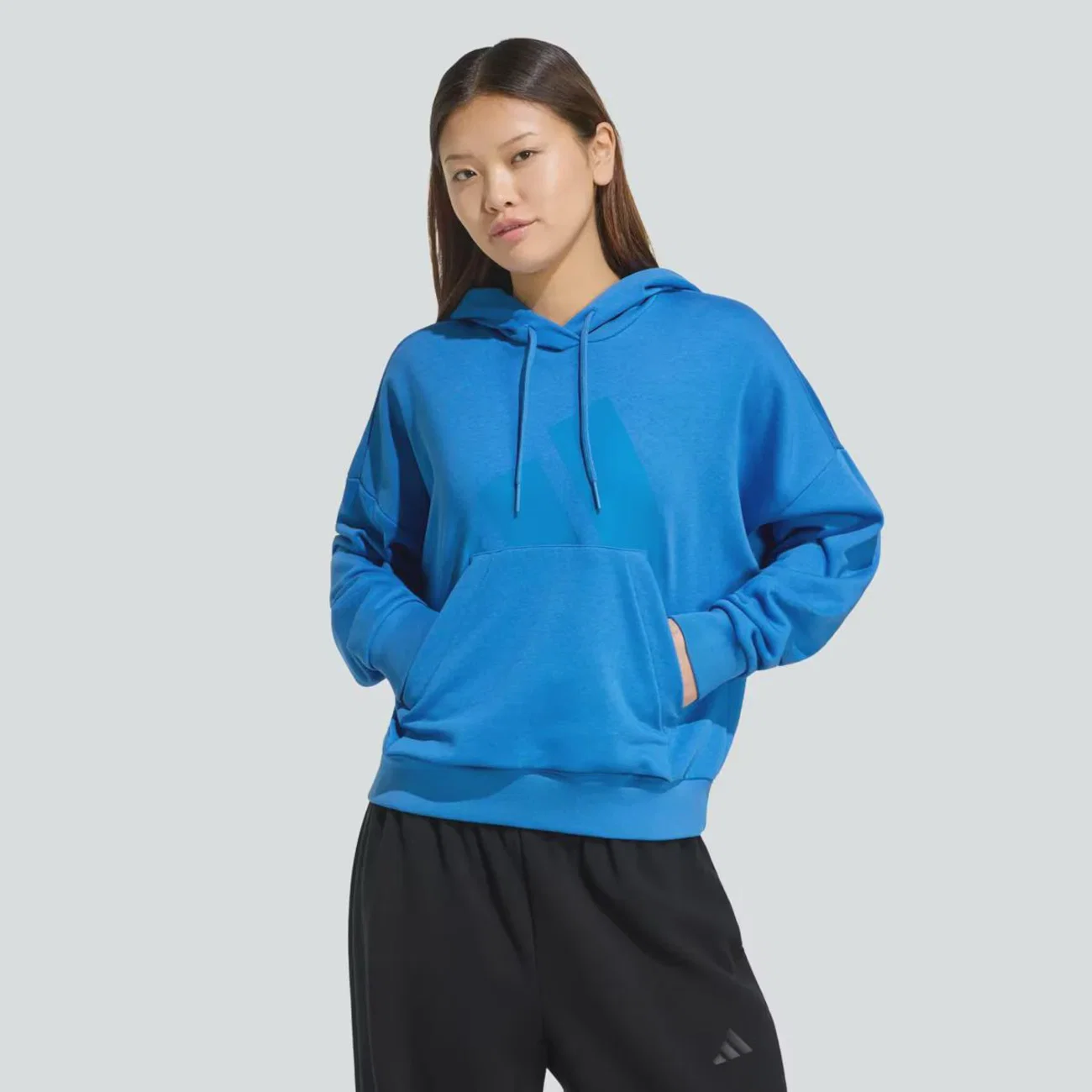 Blusão de Moletom Adidas Big Logo Ess Com Capuz Feminino