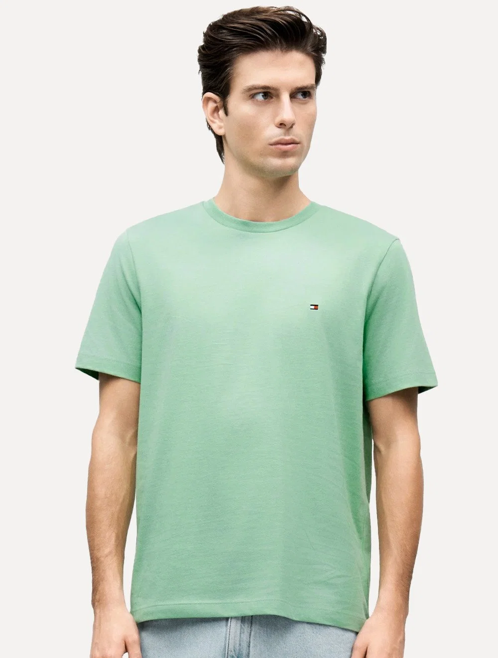Camiseta Tommy Hilfiger Masculina Core Logo Tee Verde Claro — imagem 1