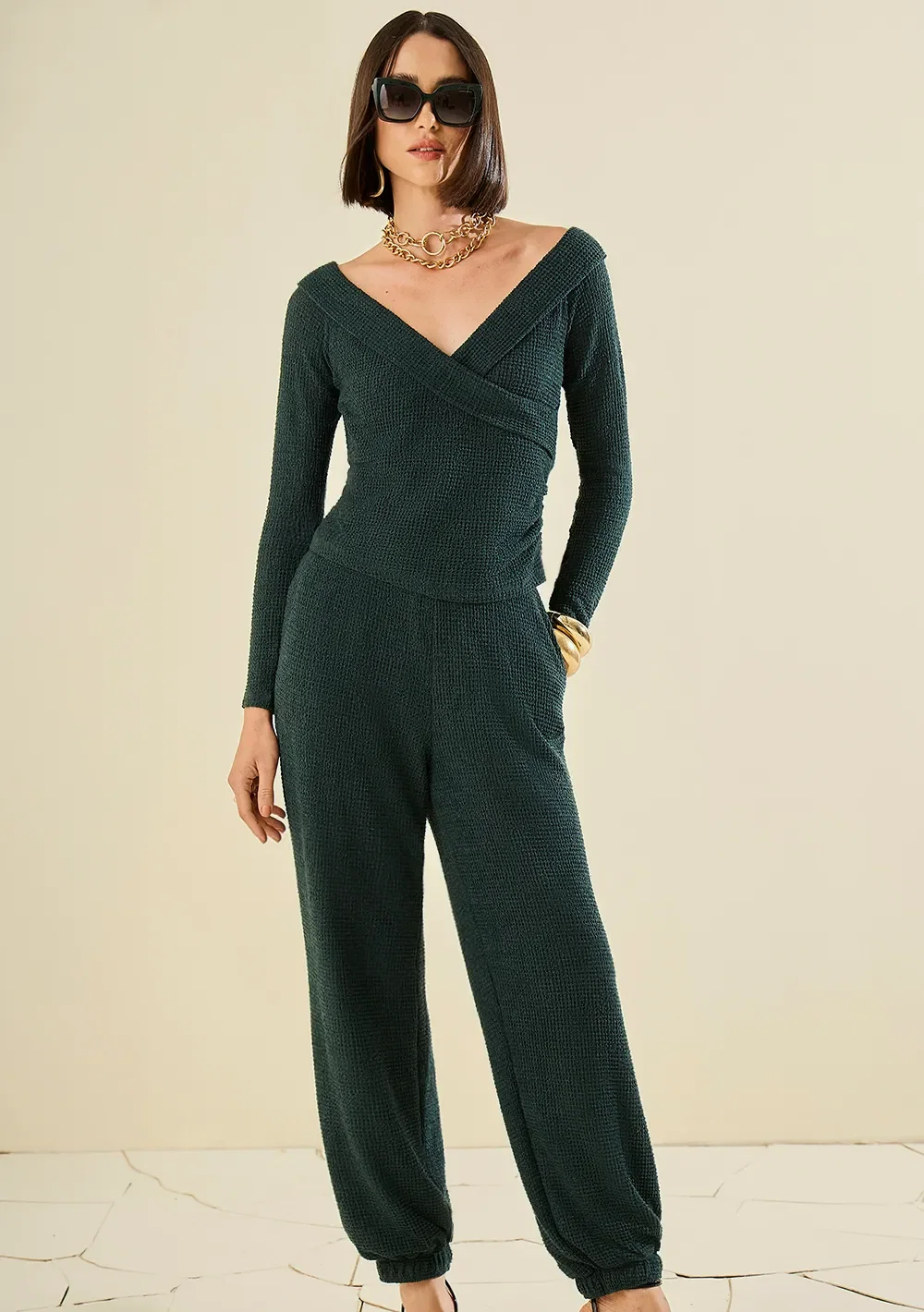 Blusa Morena Rosa Ajustada Decote Transpassado Manga Longa Padrão Verde — imagem 1