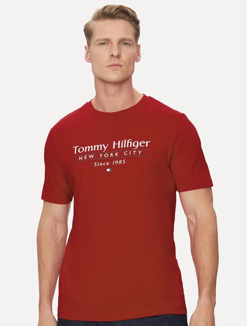Camiseta Tommy Hilfiger Masculina Center Stack Vermelha — imagem 1