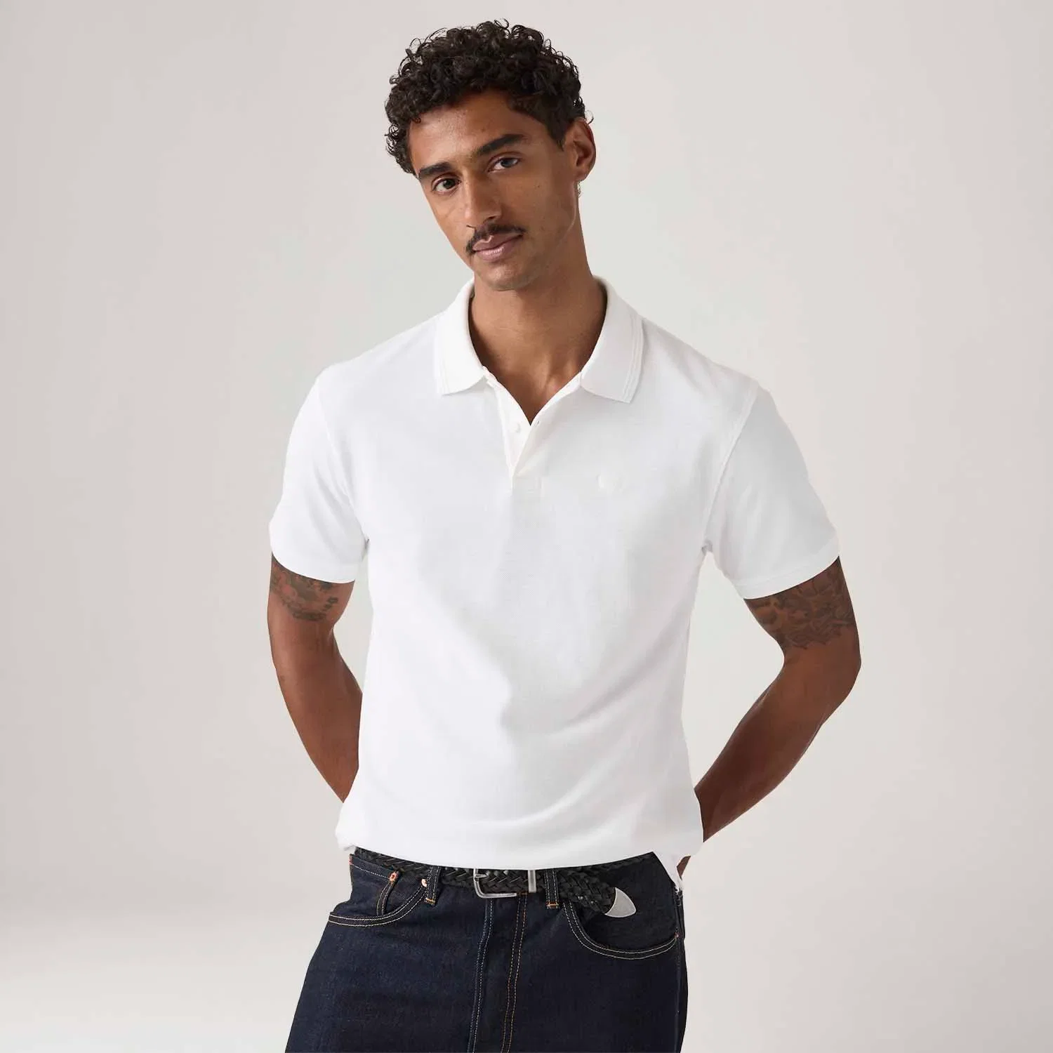 Polo Levi's® Icon Branca Manga Curta — imagem 1