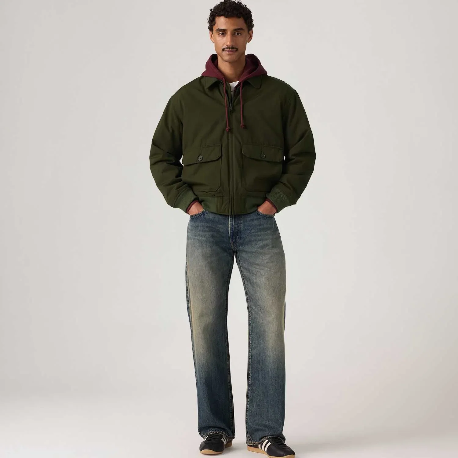Calça Jeans Levi's® 567® Relaxed Flare Lavagem Média — imagem 1