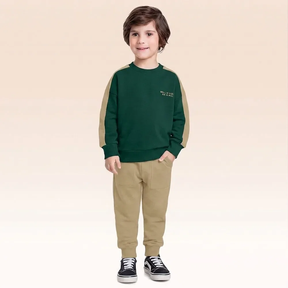 Conjunto blusão e calça em moletom