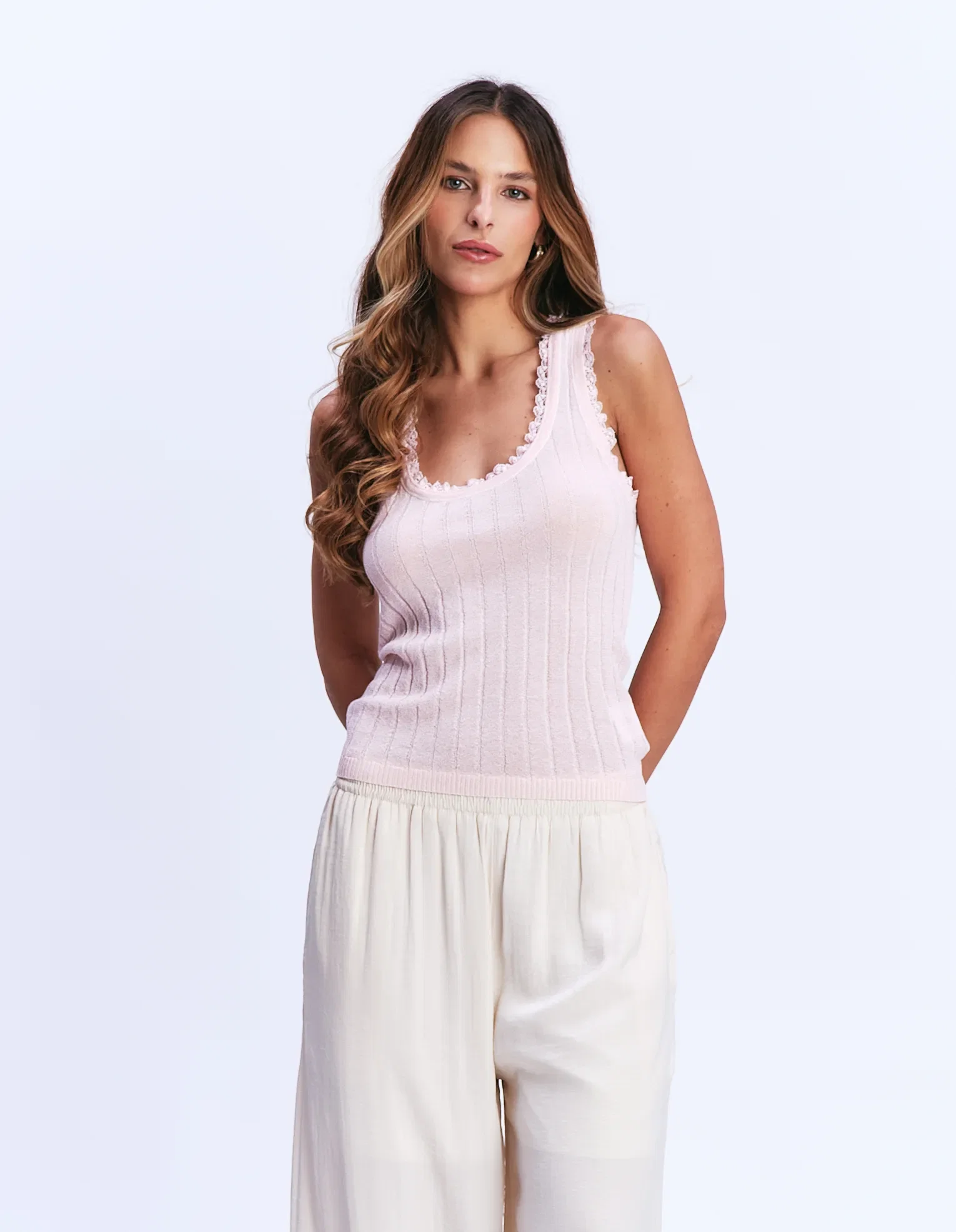Regata Tricô Decote Renda - Rosa — imagem 1