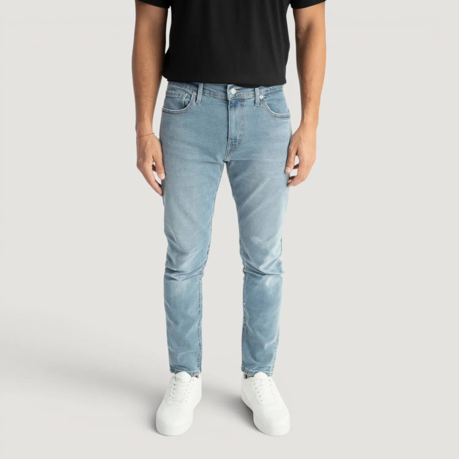 Calça Jeans Levi's® 512® Slim Taper Lavagem Clara — imagem 1