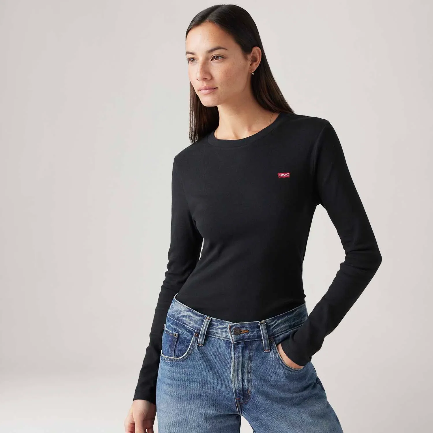 Camiseta Levi's® Essential Housemark Manga Longa Preta — imagem 1