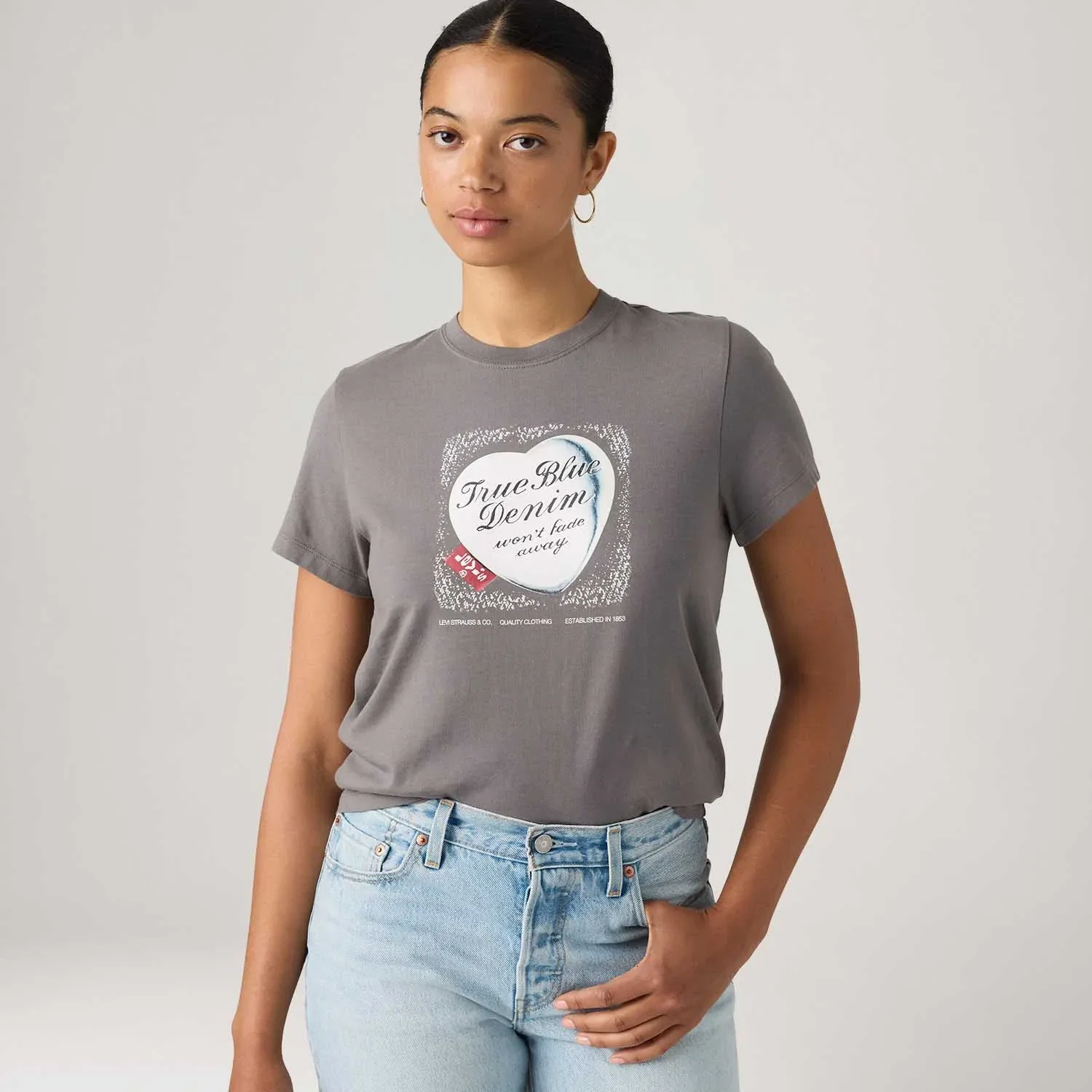 Camiseta Levi's® Favorite Graphic Cinza Manga Curta — imagem 1