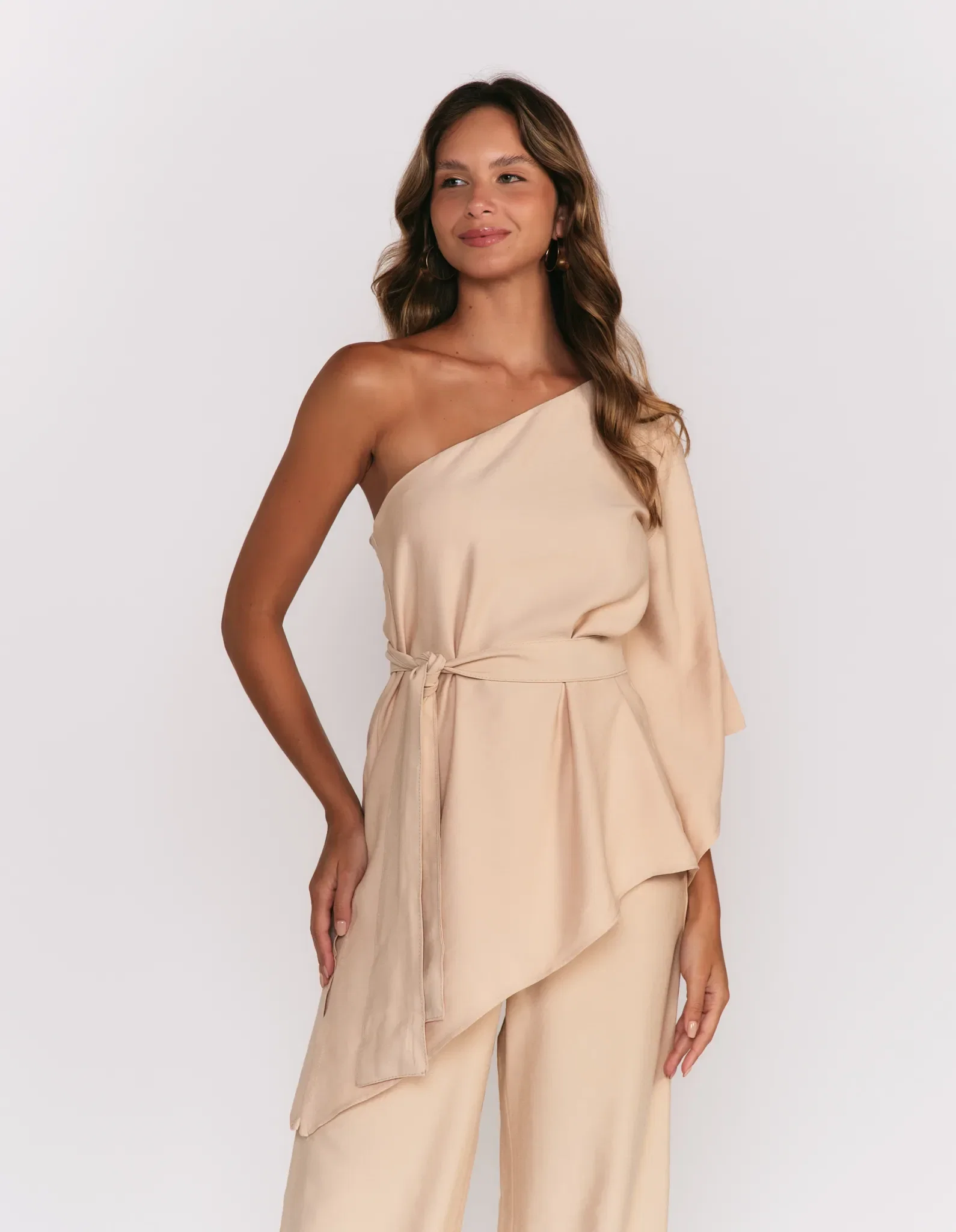 Blusa Ombro So Assimétrica - Creme