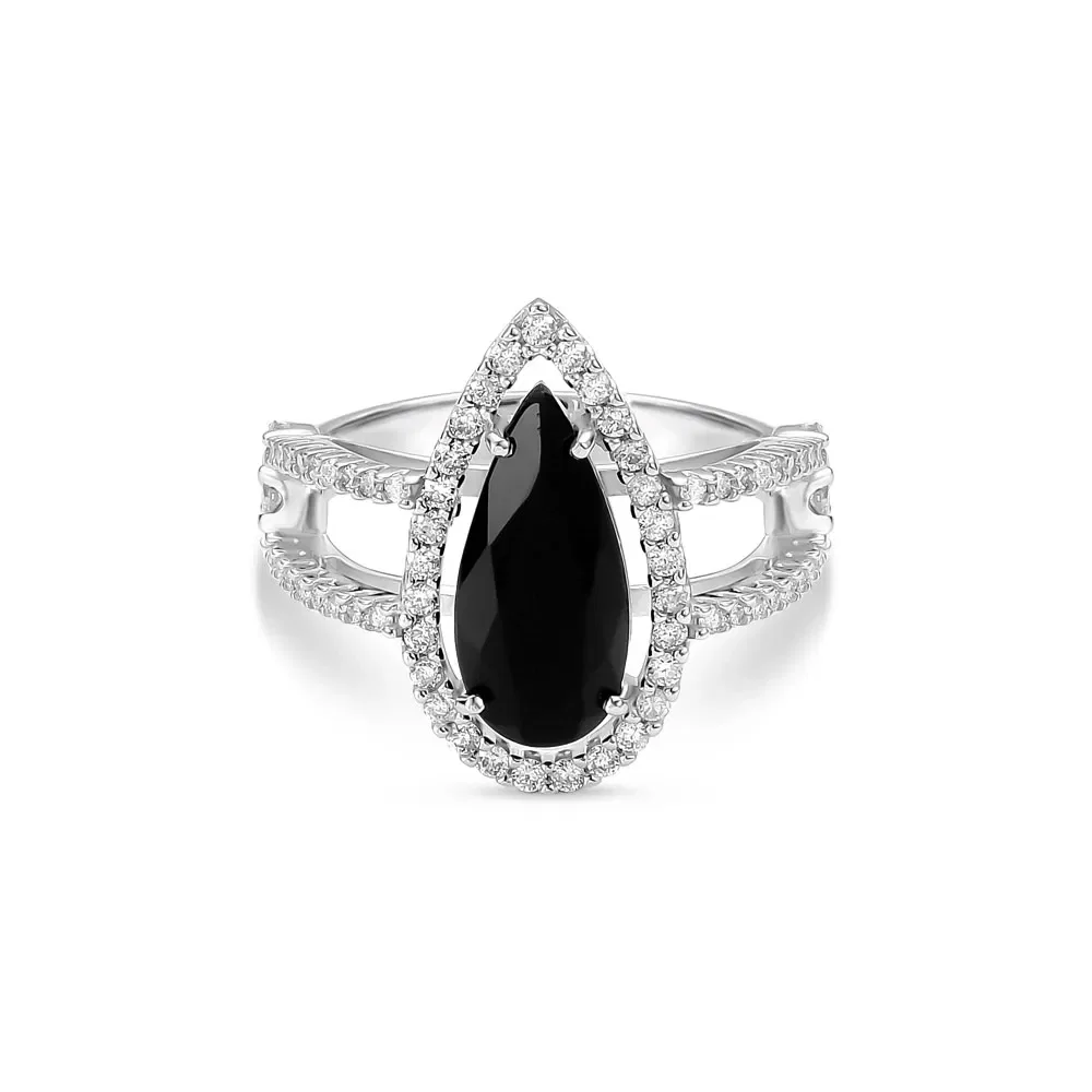 Anel Contraste em Ouro Branco 18k com Quarto Negro e Diamantes