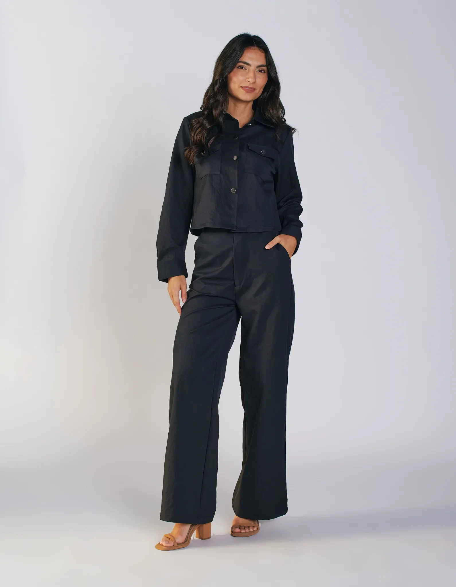 Calça Pantalona Bolsos - Azul — imagem 1