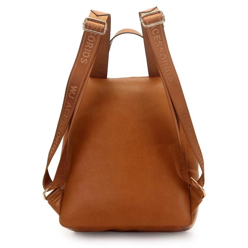 Mochila Grande Com Bolso Frontal Detalhe Costuras