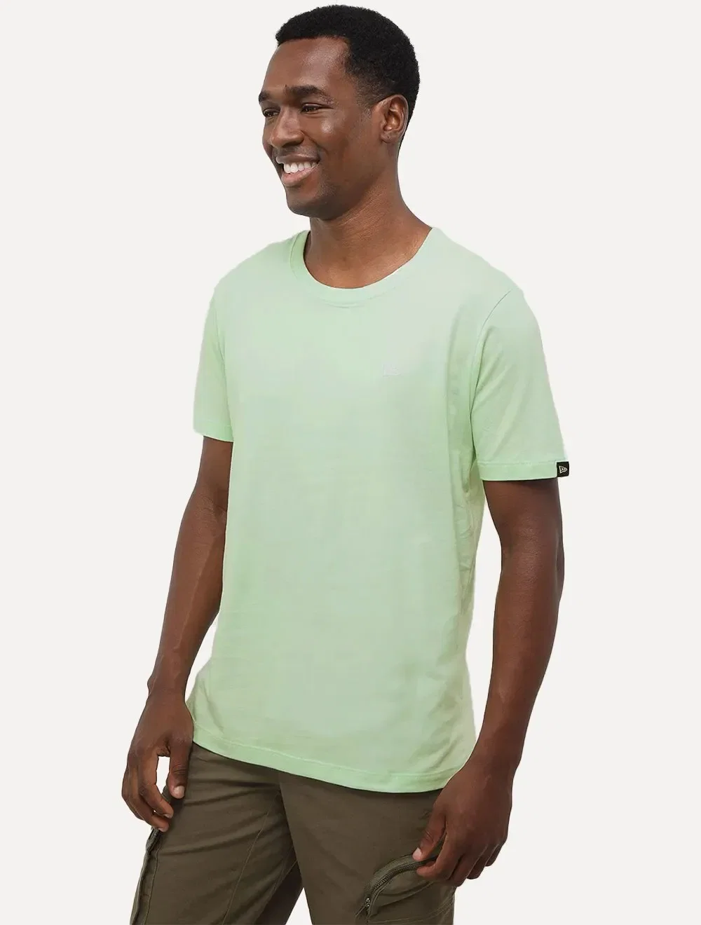 Camiseta New Era Masculina Essentials Tri Verde Claro