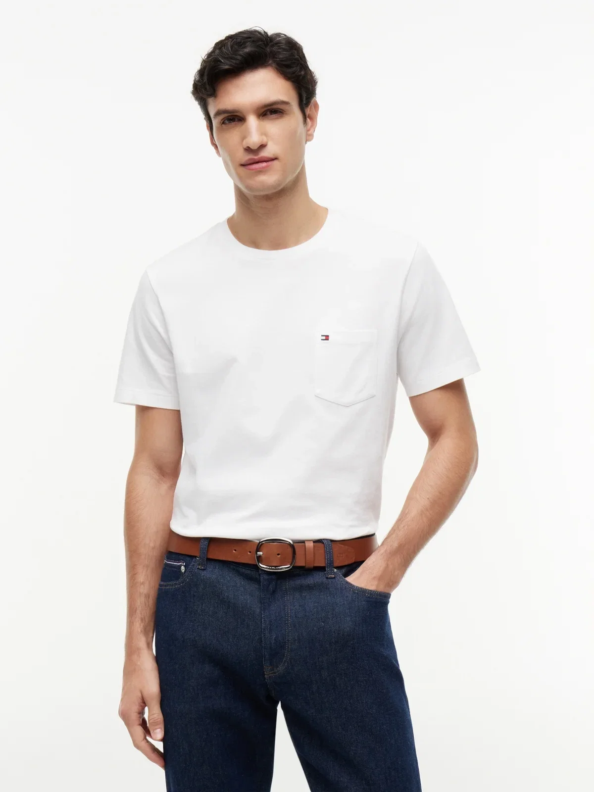Camiseta Clássica com Bolso