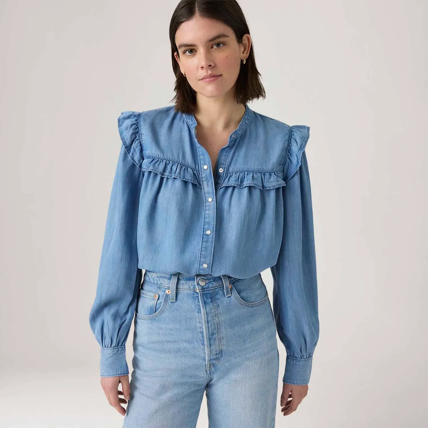 Blusa Levi's® Gianna Manga Longa Lavagem Média