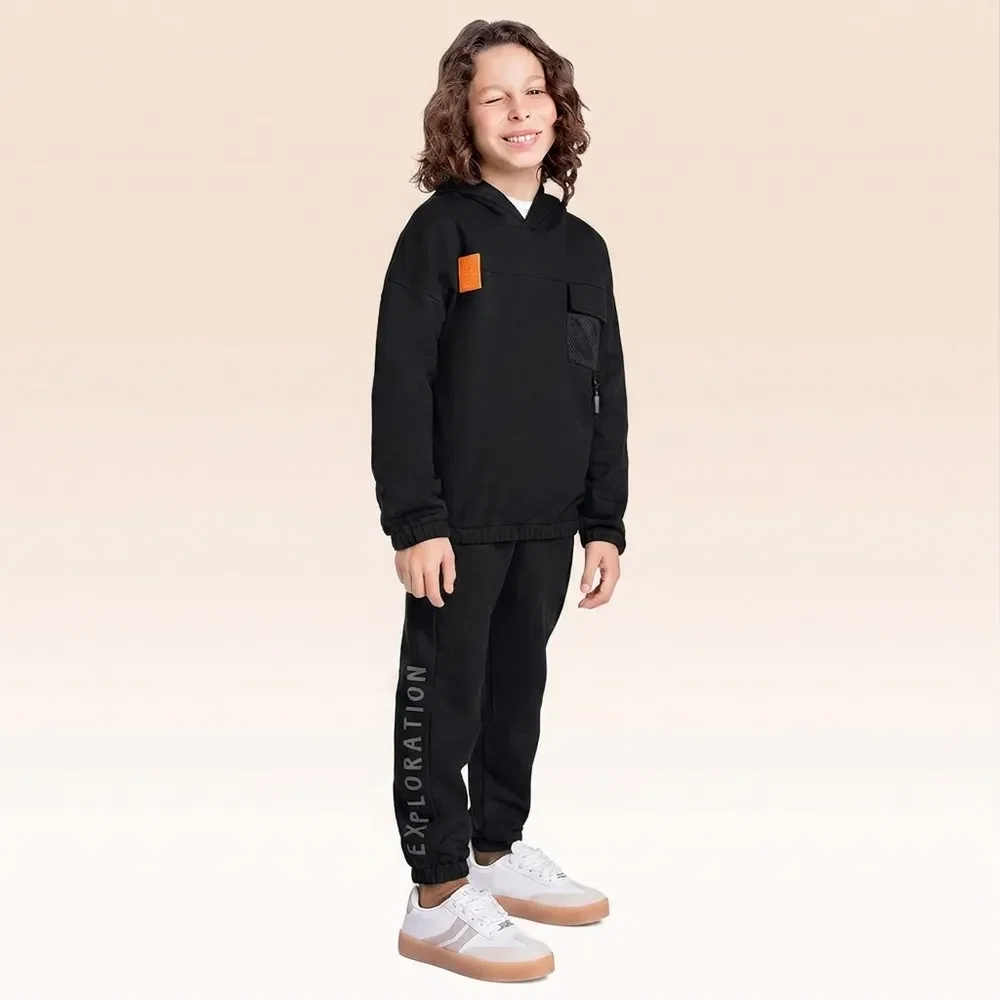 Conjunto blusão com capuz e calça — imagem 1