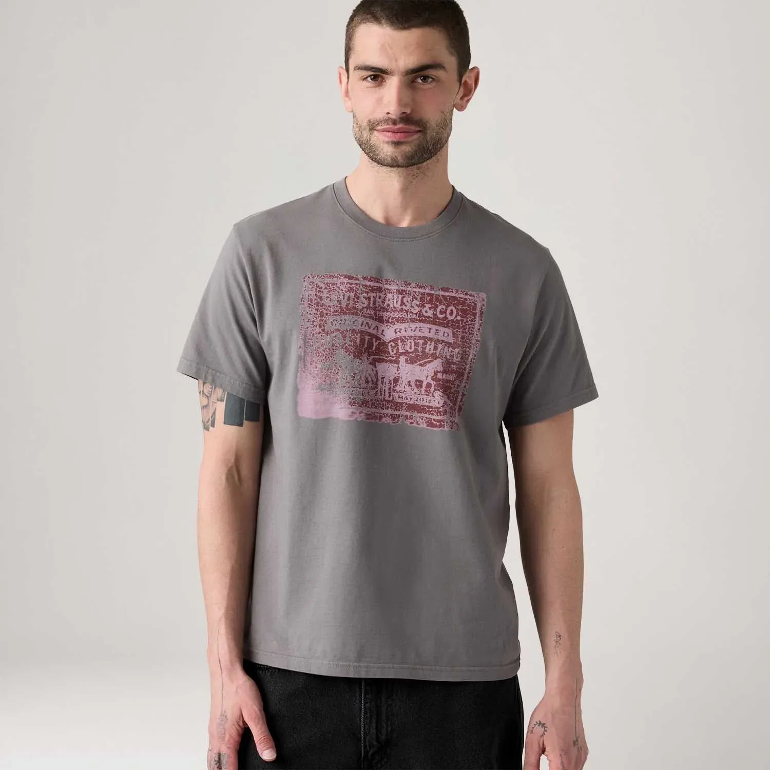 Camiseta Levi's® Relaxed Tee Cinza Manga Curta — imagem 1