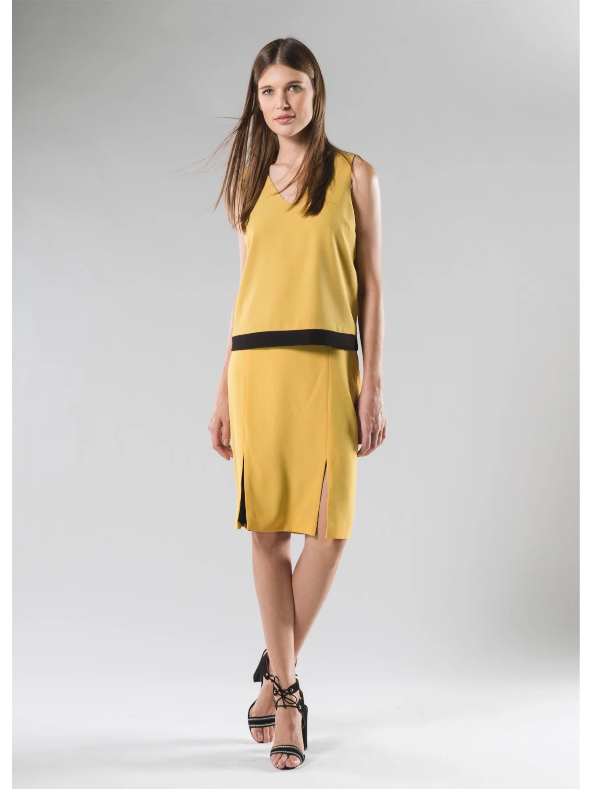Saia Midi Cos Contrastante Amarelo — imagem 1