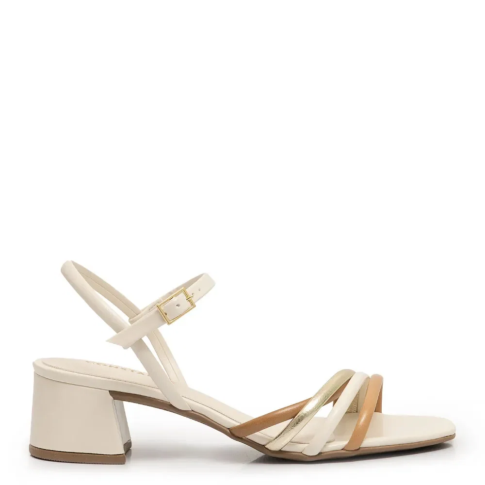 Sandália Off White Tiras Multicoloridas