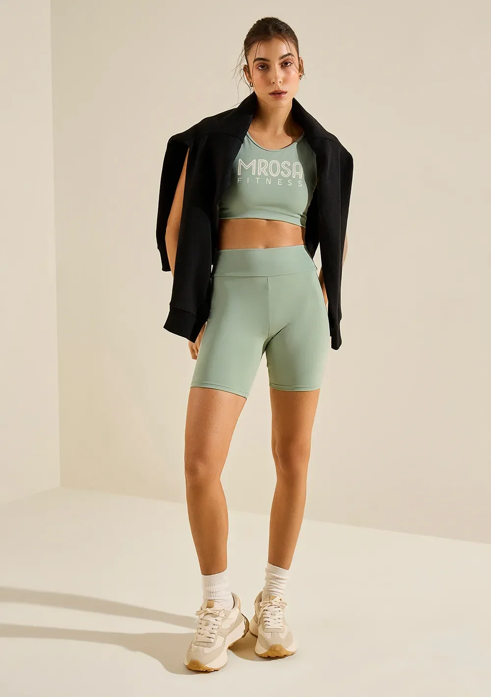 Shorts Morena Rosa Ajustado Alta Verde — imagem 1