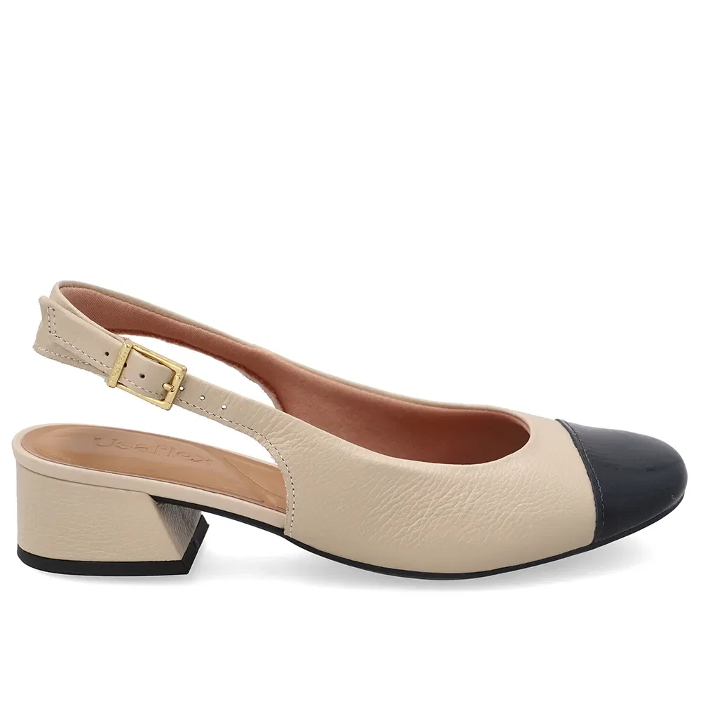 Slingback Em Couro Bege Com Bico Em Verniz Preto Quadrado — imagem 1
