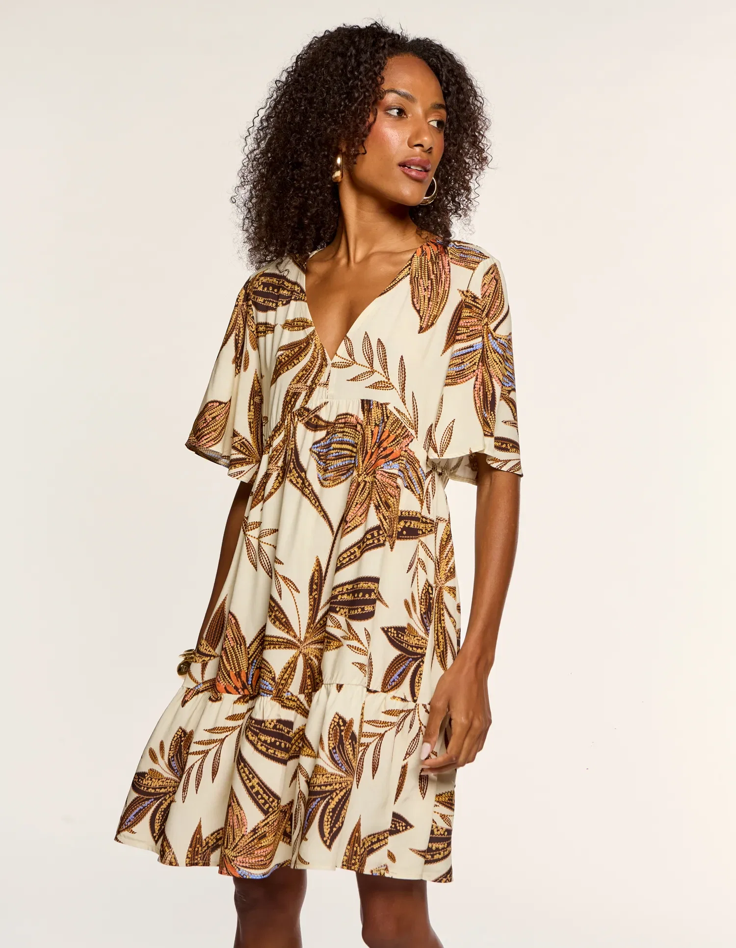Vestido Curto Estampado Naila - Areia — imagem 1