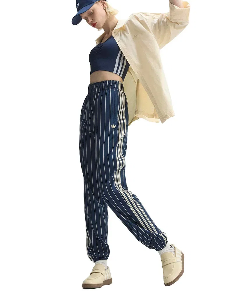 Calça Adidas Pinstripe Tp Feminina — imagem 1