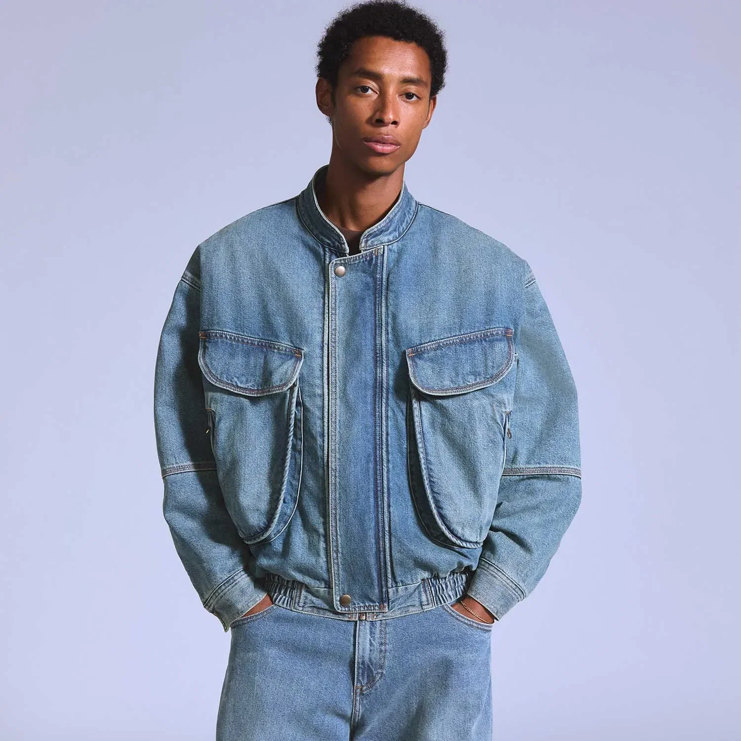 Casaco Jeans Levi's® Blue Tab Bomber Lavagem Média — imagem 1