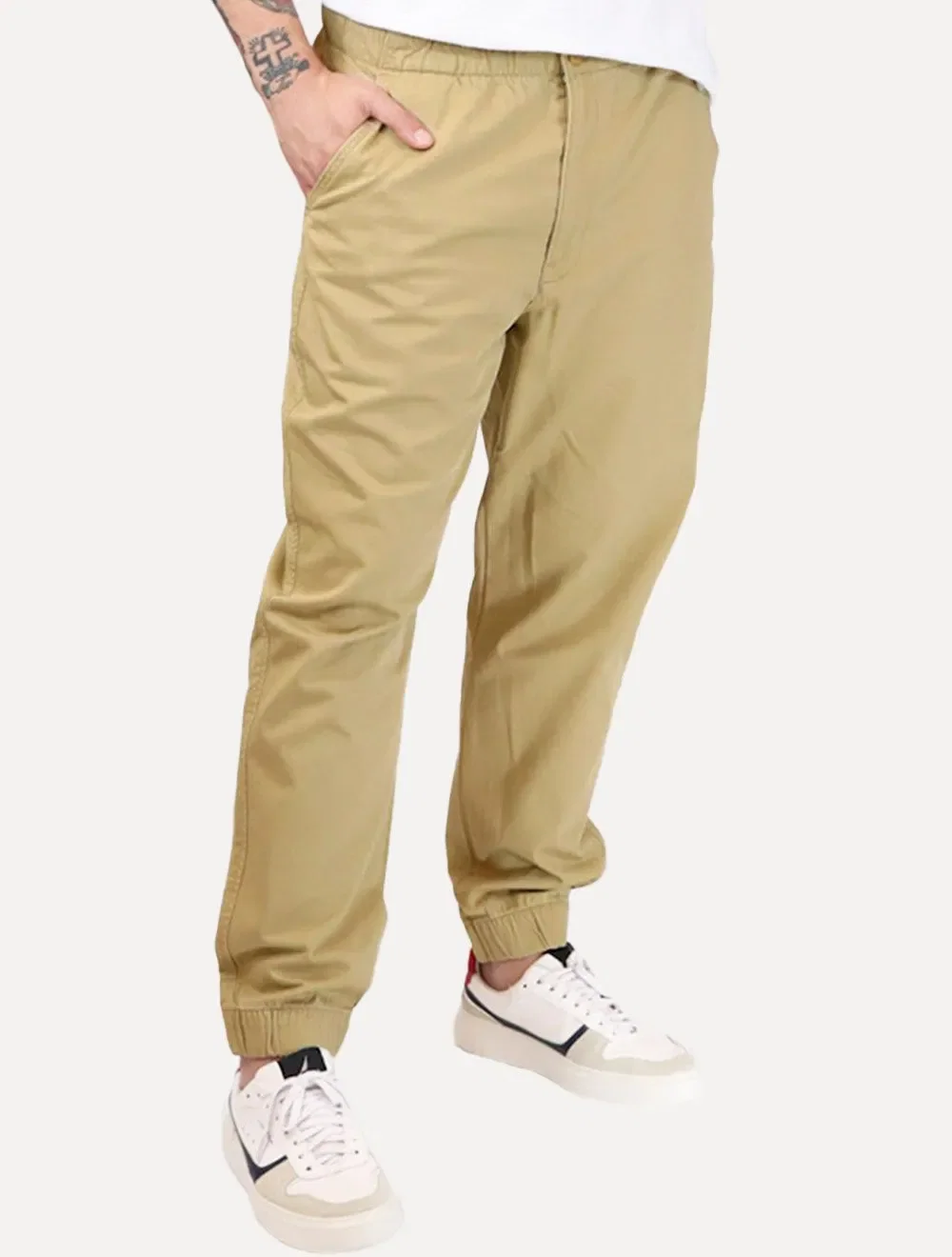 Calça Levis Jeans Masculina XX Chino Jogger Cáqui