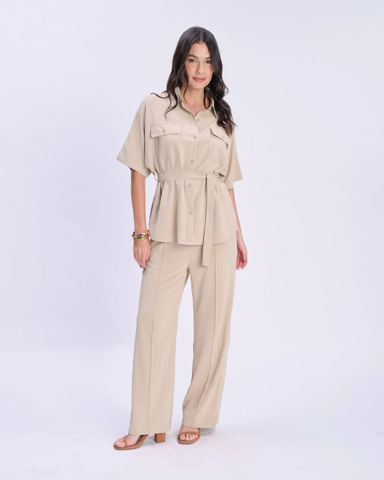 Calça Pantalona Com Bolsos - Bege — imagem 1