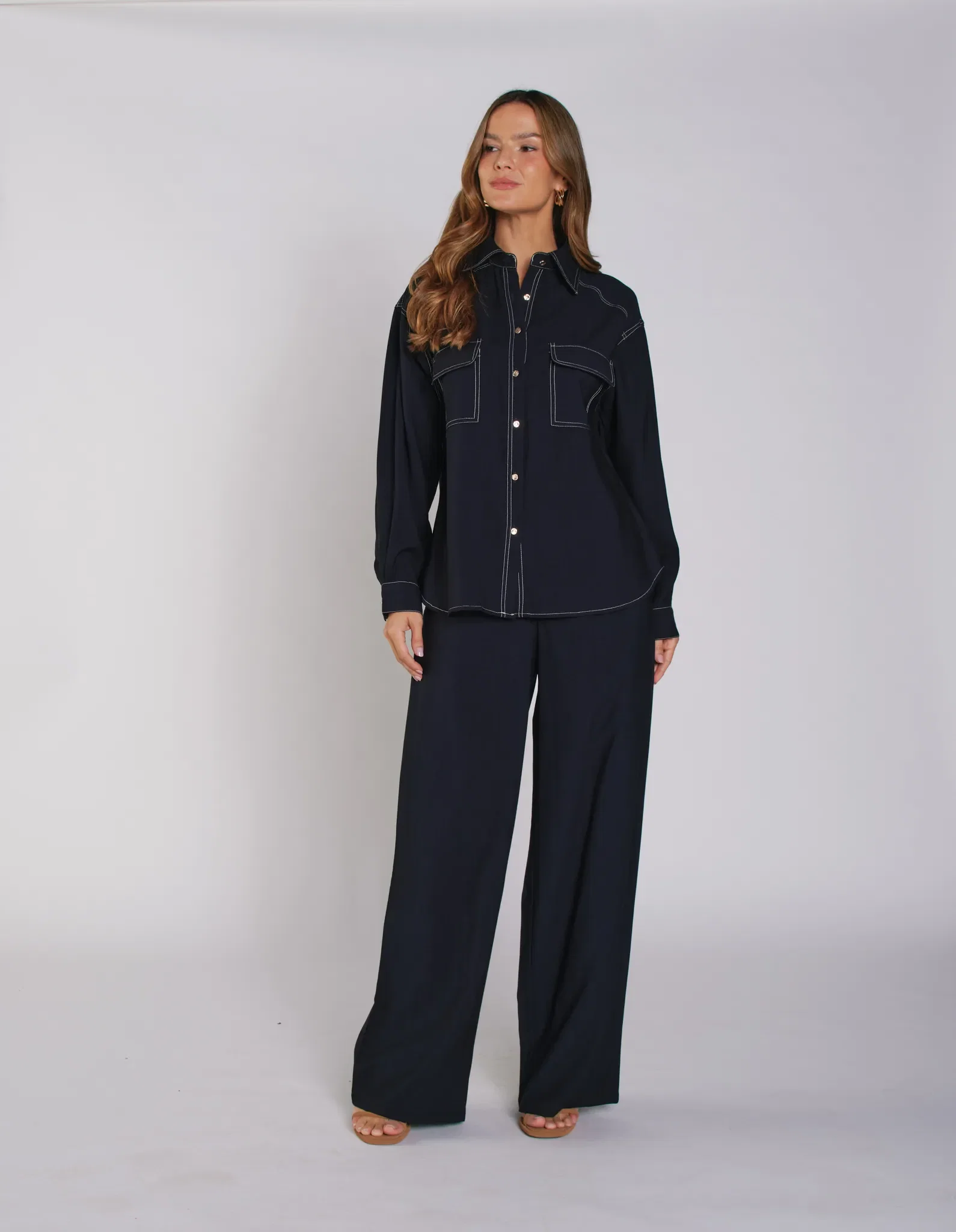 Calça Pantalona Pespontos Contrastantes - Marinho — imagem 1
