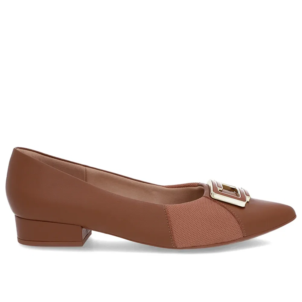 Scarpin Marrom Couro Bico Fino Enfeite — imagem 1