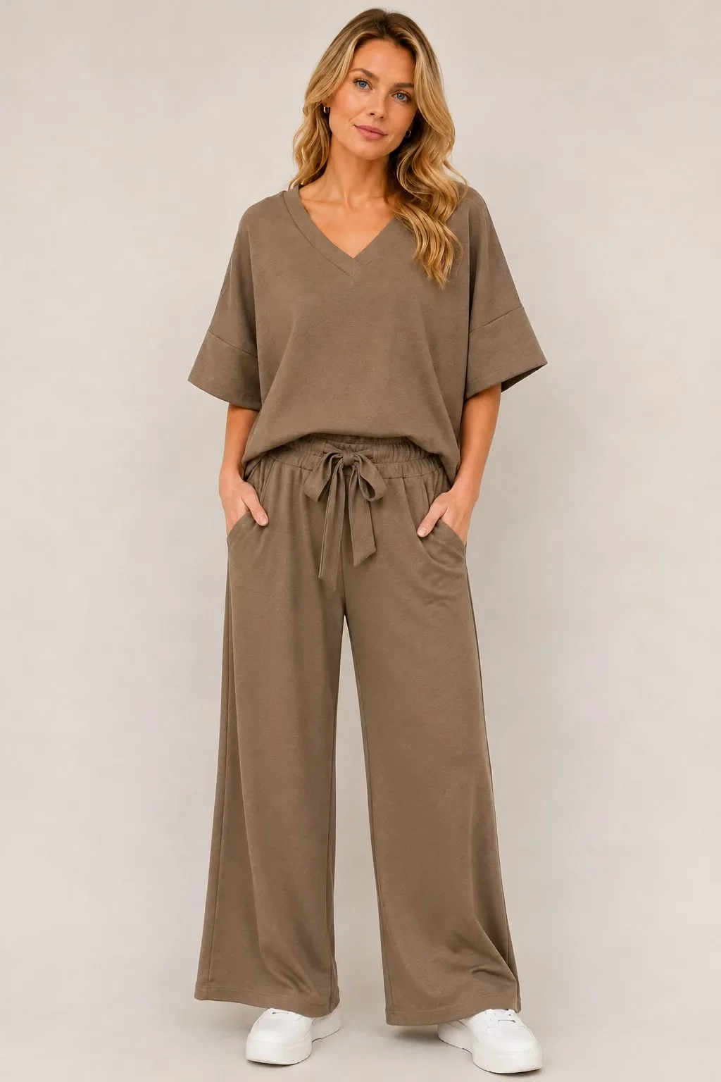 Blusa Ampla Gola Alta - Bege — imagem 1