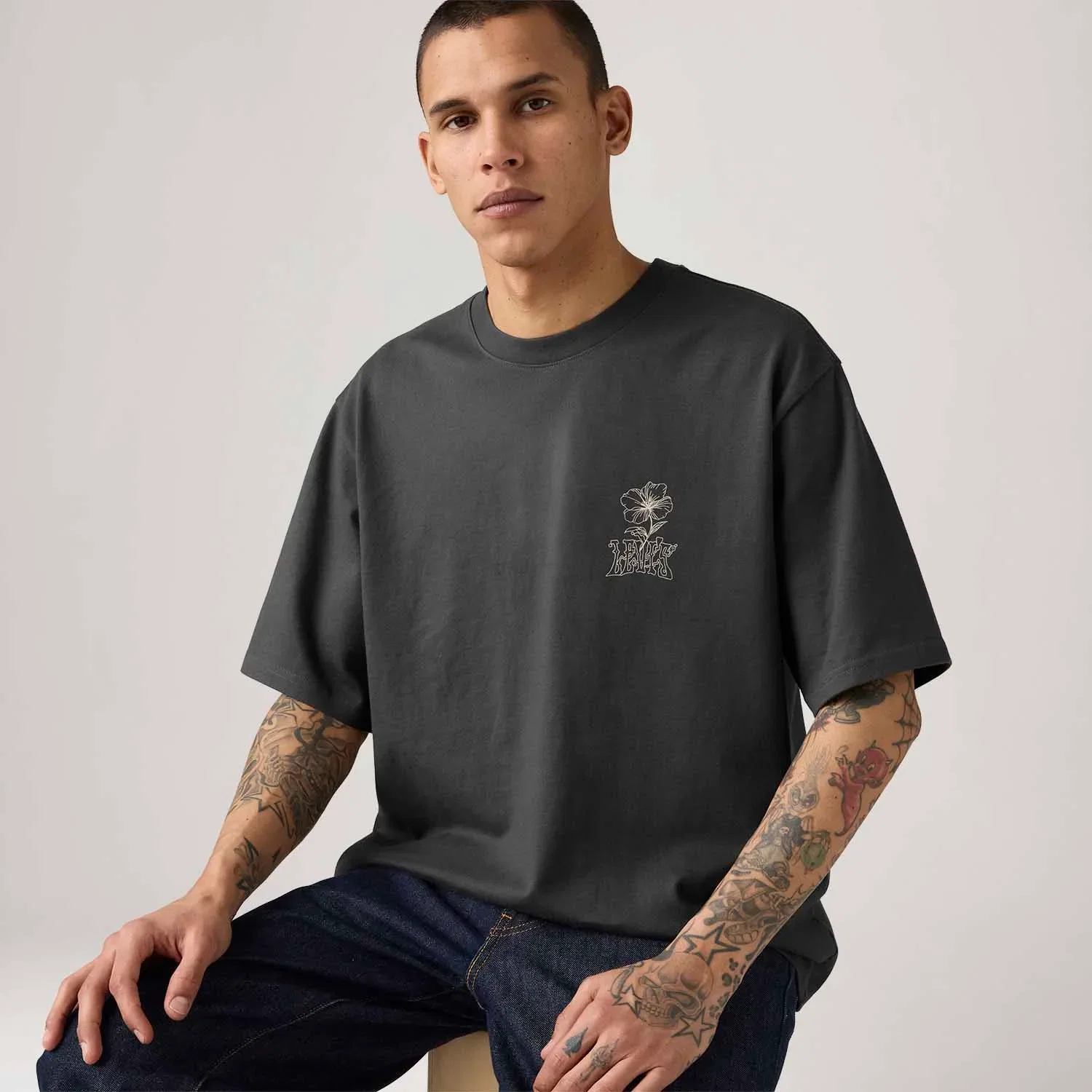 Camiseta Levi's® Half Manga Curta Preta